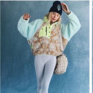 Free people movement hit the slopes printed fleece pullover size XS